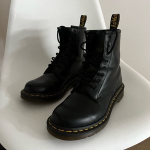 Classic Leather Dr. Martens boots